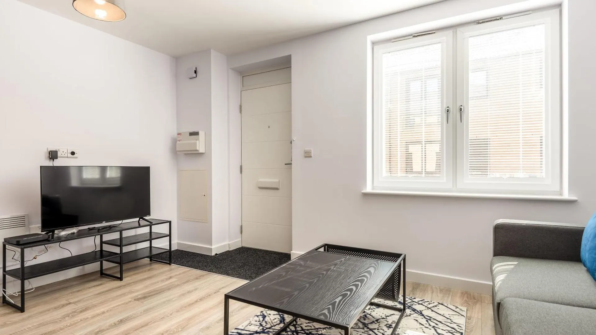 Contemporary 1 Bedroom Home In 요크